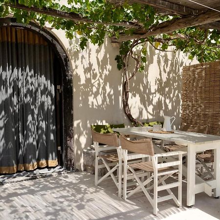 Canava Villas #2 In Santorini Private Pool Emporio  المظهر الخارجي الصورة