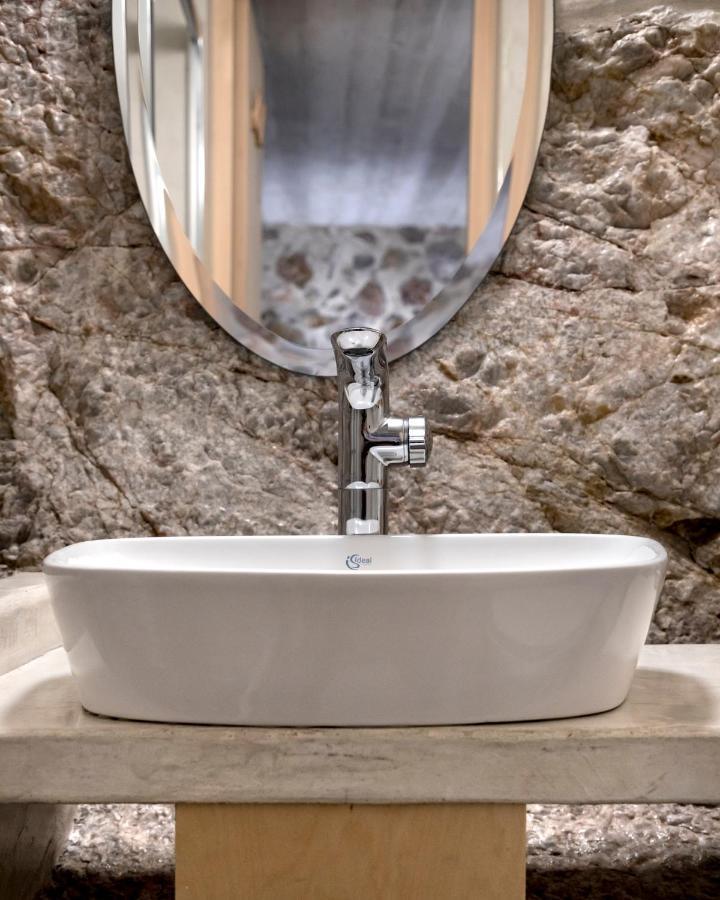 Canava Villas #2 In Santorini Private Pool Emporio  المظهر الخارجي الصورة