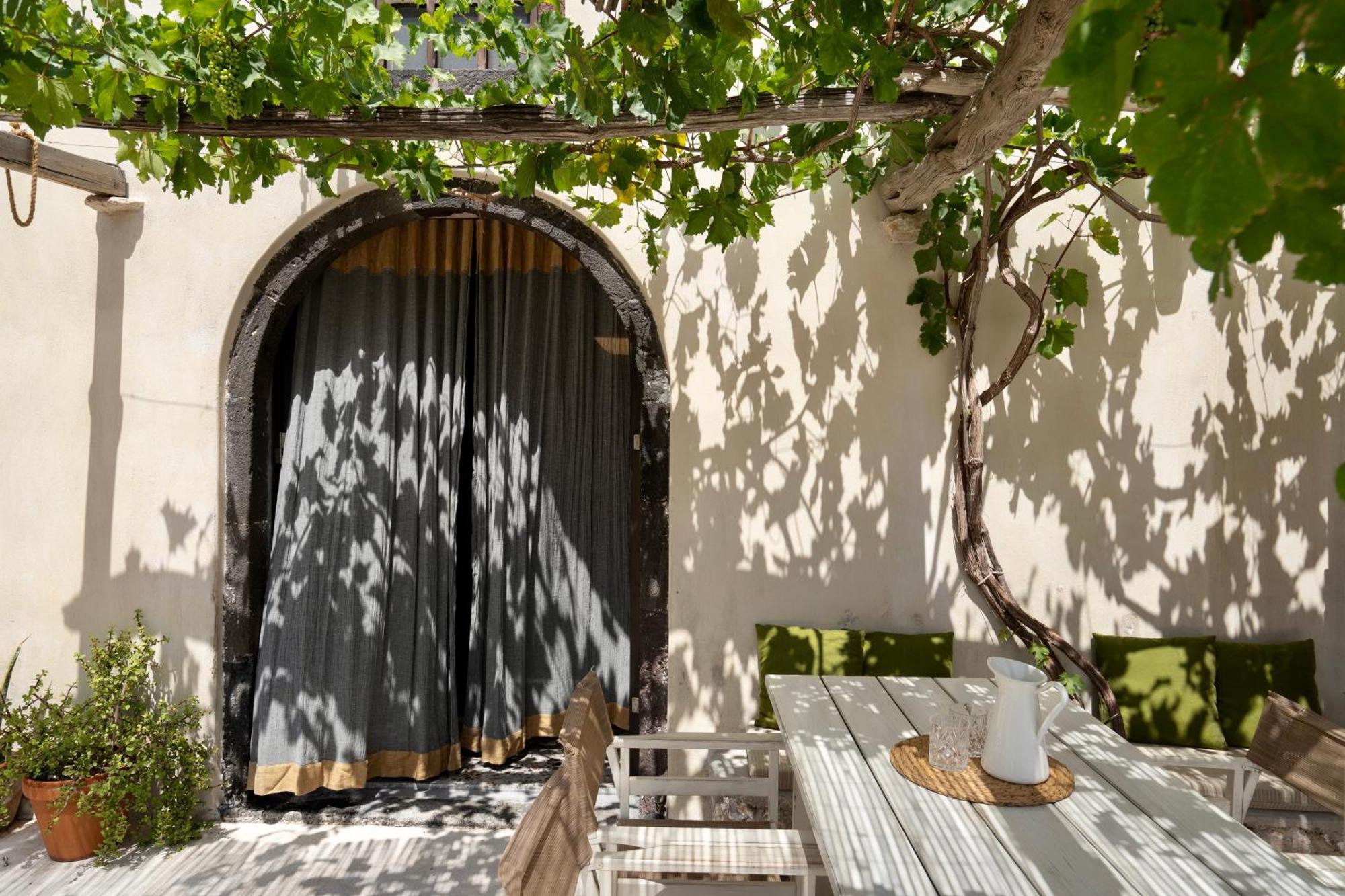 Canava Villas #2 In Santorini Private Pool Emporio  المظهر الخارجي الصورة